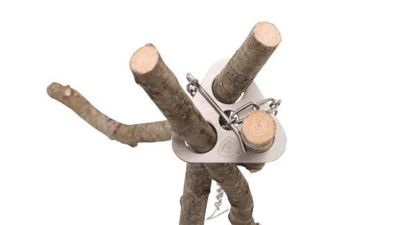 Bushcraft DIY Tripod - Image 4